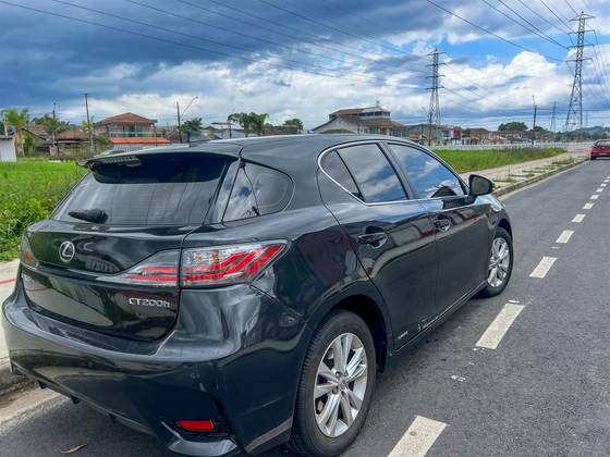 LEXUS CT200H 1.8 LUXURY 16V HÍBRIDO 4P AUTOMÁTICO